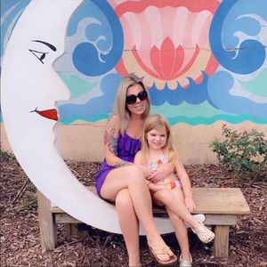 Meet your Posher, Nikki